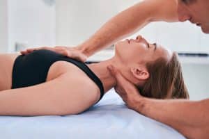 Fisioterapia per artrosi cervicale: quando può aiutare?